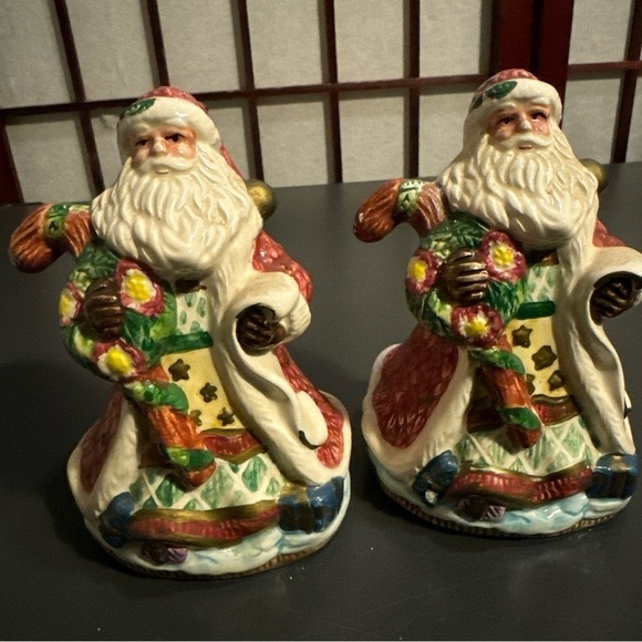 Vintage Santa salt and pepper shaker set - Picture 12 of 16